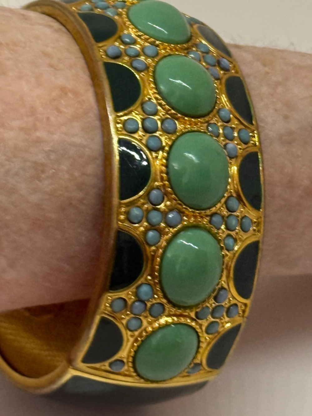 Banana Republic Green Enamel Hinged Bracelet Hobnail Cabochon Stones Y2K